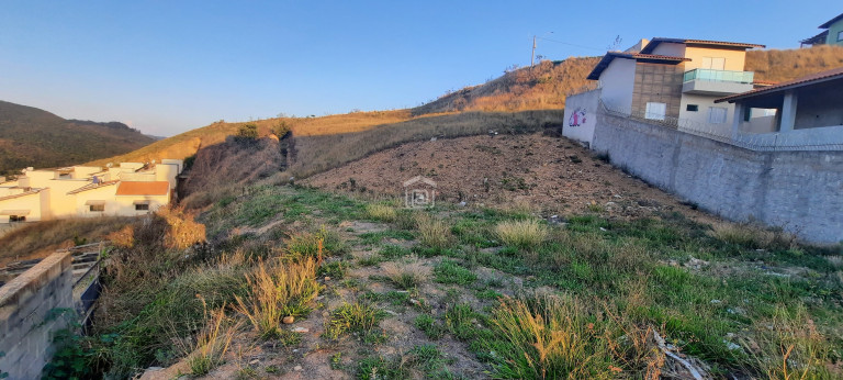 Imagem Terreno à Venda, 563 m² em Monte Verde - Poços De Caldas Imagem Terreno à Venda, 563 m² em Monte Verde - Poços De Caldas