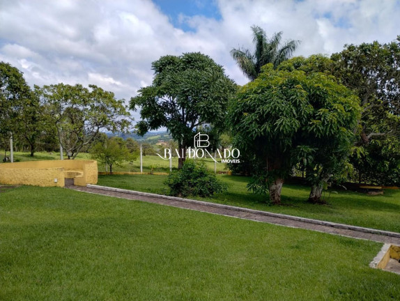 Imagem Casa de Condomínio com 2 Quartos à Venda, 100 m² em Centro - Joanópolis