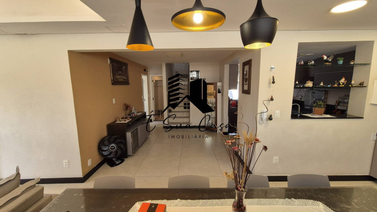 Imagem Casa com 5 Quartos à Venda, 240 m² em Ouro Preto - Belo Horizonte Imagem Casa com 5 Quartos à Venda, 240 m² em Ouro Preto - Belo Horizonte