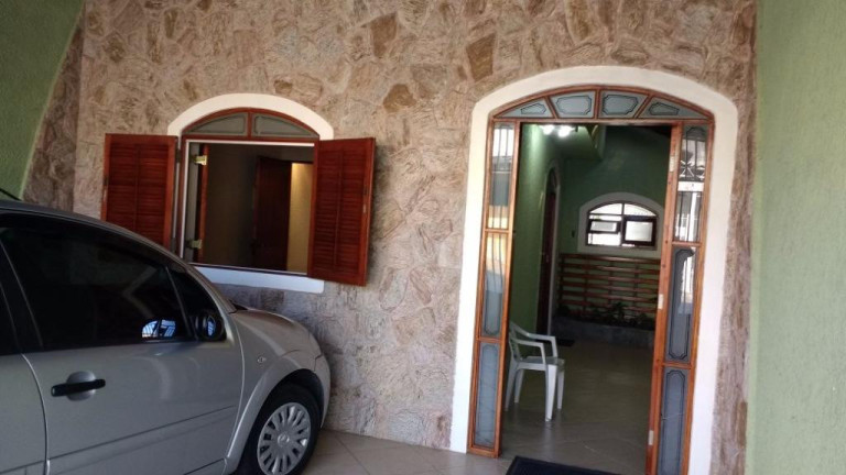 Imagem Casa com 2 Quartos à Venda, 145 m² em Parque Santo Antônio - Jacareí Imagem Casa com 2 Quartos à Venda, 145 m² em Parque Santo Antônio - Jacareí
