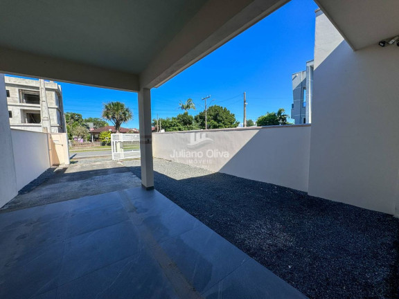 Imagem Casa com 2 Quartos à Venda, 77 m² em Barra Do Sai - Itapoá
