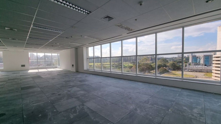 Sala Comercial para Alugar, 568 m² em Granja Julieta - São Paulo