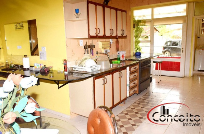 Imagem Casa com 9 Quartos à Venda, 420 m² em Jardim Samambaia - Ubatuba Imagem Casa com 9 Quartos à Venda, 420 m² em Jardim Samambaia - Ubatuba