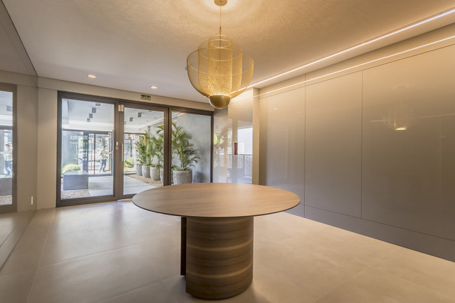 Imagem Apartamento com 2 Quartos à Venda, 77 m² em Moinhos De Vento - Porto Alegre Imagem Apartamento com 2 Quartos à Venda, 77 m² em Moinhos De Vento - Porto Alegre