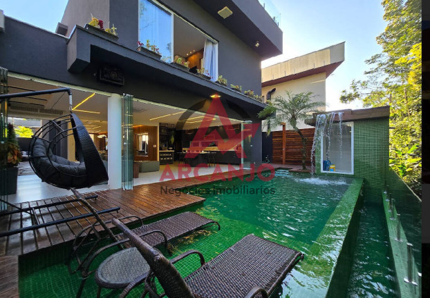 Casa com 7 Quartos à Venda, 450 m² em Riviera - Bertioga