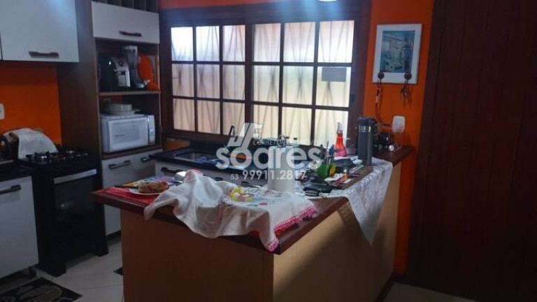Imagem Sobrado com 3 Quartos à Venda, 228 m² em Laranjal - Pelotas Imagem Sobrado com 3 Quartos à Venda, 228 m² em Laranjal - Pelotas