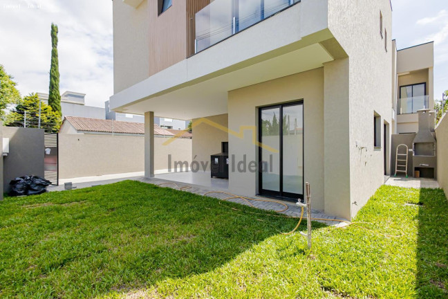 Imagem Casa com 3 Quartos à Venda, 131 m² em Hauer - Curitiba Imagem Casa com 3 Quartos à Venda, 131 m² em Hauer - Curitiba