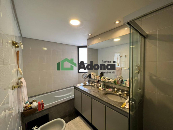 Imagem Apartamento com 3 Quartos à Venda, 220 m² em Itaim Bibi - São Paulo