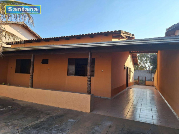 Imagem Casa com 3 Quartos à Venda, 160 m² em Bandeirantes - Caldas Novas