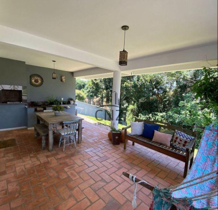 Imagem Casa com 3 Quartos à Venda, 240 m² em Primeiro De Maio - Brusque Imagem Casa com 3 Quartos à Venda, 240 m² em Primeiro De Maio - Brusque