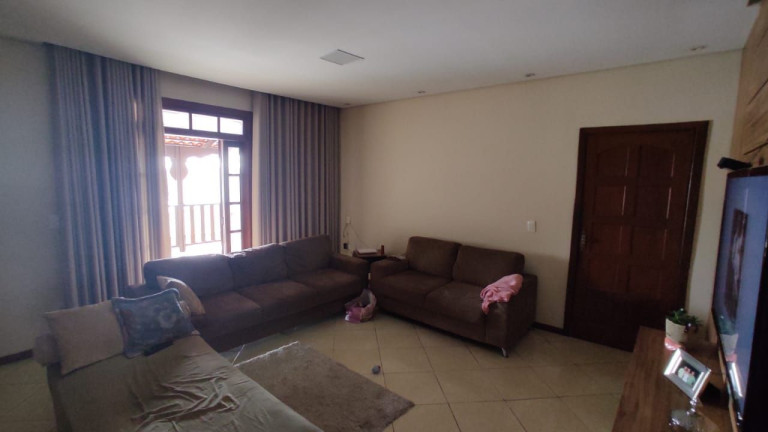 Imagem Casa com 3 Quartos à Venda, 290 m² em Nossa Senhora Da Conceição - Contagem Imagem Casa com 3 Quartos à Venda, 290 m² em Nossa Senhora Da Conceição - Contagem