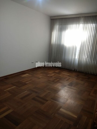 Imagem Casa com 3 Quartos à Venda, 140 m² em Vila Nova Conceição - São Paulo Imagem Casa com 3 Quartos à Venda, 140 m² em Vila Nova Conceição - São Paulo