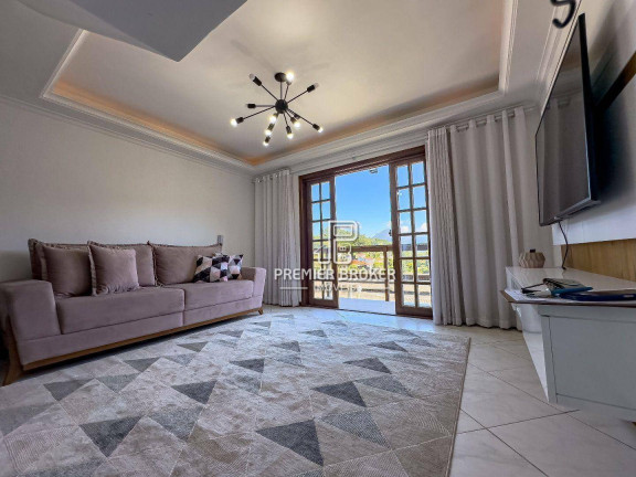 Imagem Casa com 3 Quartos à Venda, 200 m² em Bom Retiro - Teresópolis Imagem Casa com 3 Quartos à Venda, 200 m² em Bom Retiro - Teresópolis