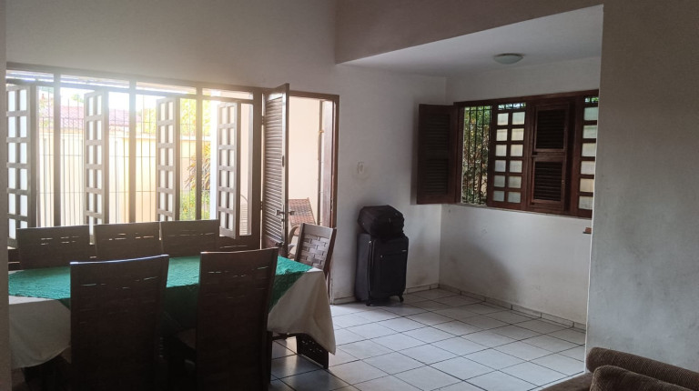 Imagem Casa com 3 Quartos à Venda, 250 m² em Marquês - Teresina Imagem Casa com 3 Quartos à Venda, 250 m² em Marquês - Teresina