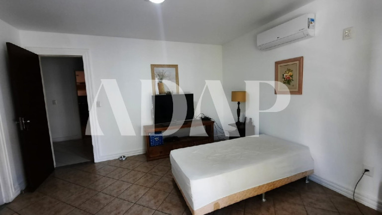 Imagem Casa com 3 Quartos à Venda, 180 m² em Vargem Pequena - Rio De Janeiro