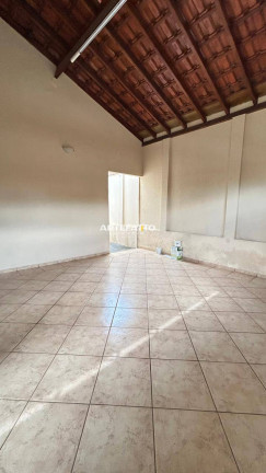 Imagem Casa com 3 Quartos à Venda, 200 m² Imagem Casa com 3 Quartos à Venda, 200 m²