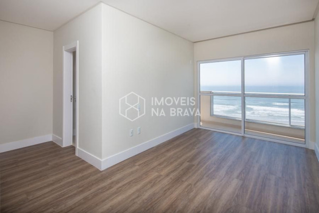 Imagem Apartamento com 3 Quartos à Venda, 143 m² em Centro - Navegantes