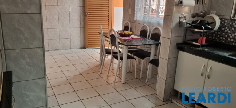 Imagem Sobrado com 3 Quartos à Venda, 244 m² em Olímpico - São Caetano Do Sul Imagem Sobrado com 3 Quartos à Venda, 244 m² em Olímpico - São Caetano Do Sul