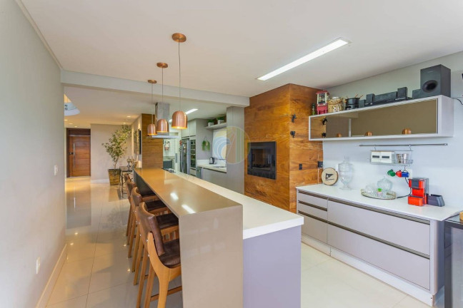 Imagem Casa com 3 Quartos à Venda, 380 m² em Camboriú Imagem Casa com 3 Quartos à Venda, 380 m² em Camboriú