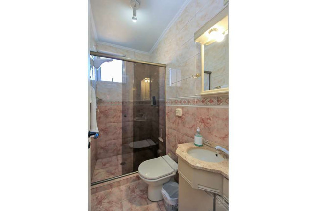 Imagem Imóvel com 2 Quartos à Venda, em Azenha - Porto Alegre Imagem Imóvel com 2 Quartos à Venda, em Azenha - Porto Alegre