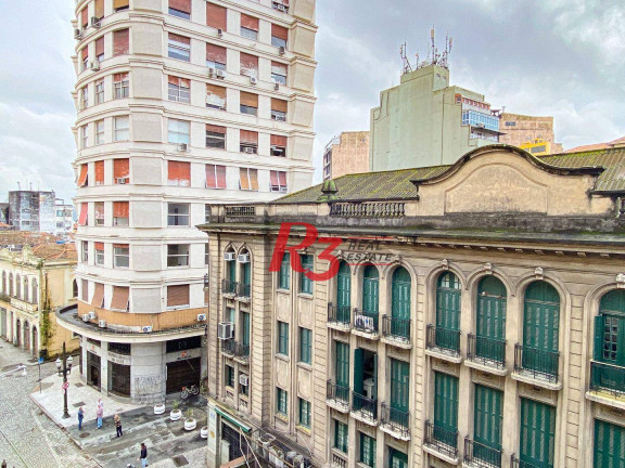 Sala Comercial à Venda ou Locação, 52 m² em Centro - Santos