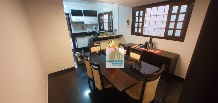 Imagem Sobrado com 3 Quartos à Venda, 252 m² em Parque Renato Maia - Guarulhos Imagem Sobrado com 3 Quartos à Venda, 252 m² em Parque Renato Maia - Guarulhos