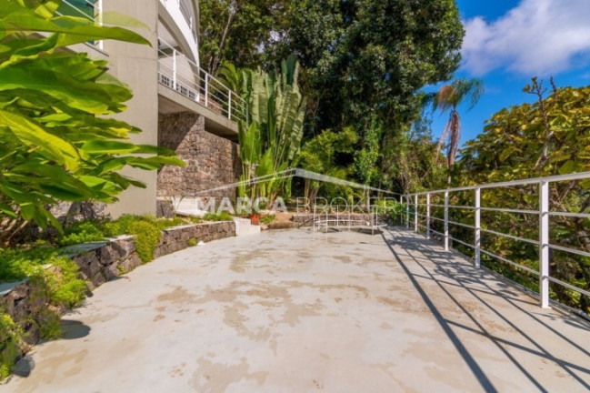 Imagem Sobrado com 4 Quartos à Venda, 313 m² em Praia Vermelha Do Sul - Ubatuba Imagem Sobrado com 4 Quartos à Venda, 313 m² em Praia Vermelha Do Sul - Ubatuba