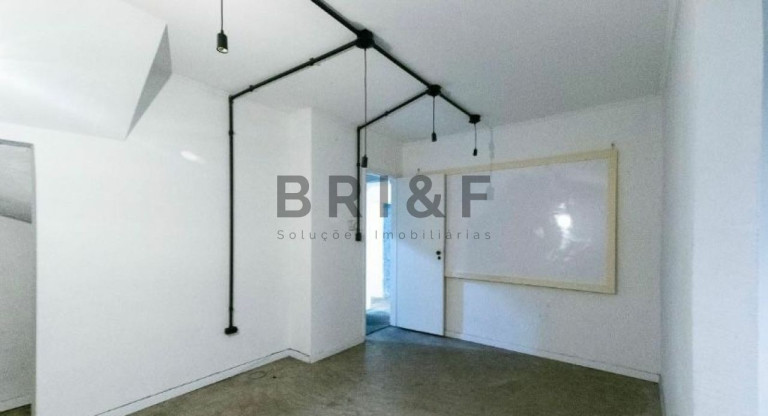 Imagem Casa com 3 Quartos à Venda, 256 m² em Moema - São Paulo Imagem Casa com 3 Quartos à Venda, 256 m² em Moema - São Paulo