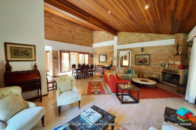 Imagem Casa de Condomínio com 4 Quartos à Venda, 3.900 m² em Pousada Dos Bandeirantes - Carapicuíba
