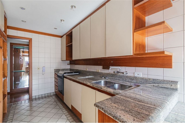 Imagem Apartamento com 2 Quartos à Venda, 87 m² em Centro Histórico - Porto Alegre Imagem Apartamento com 2 Quartos à Venda, 87 m² em Centro Histórico - Porto Alegre