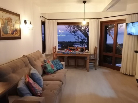 Imagem Sobrado com 3 Quartos à Venda, 200 m² em Ponta Das Canas - Florianópolis Imagem Sobrado com 3 Quartos à Venda, 200 m² em Ponta Das Canas - Florianópolis