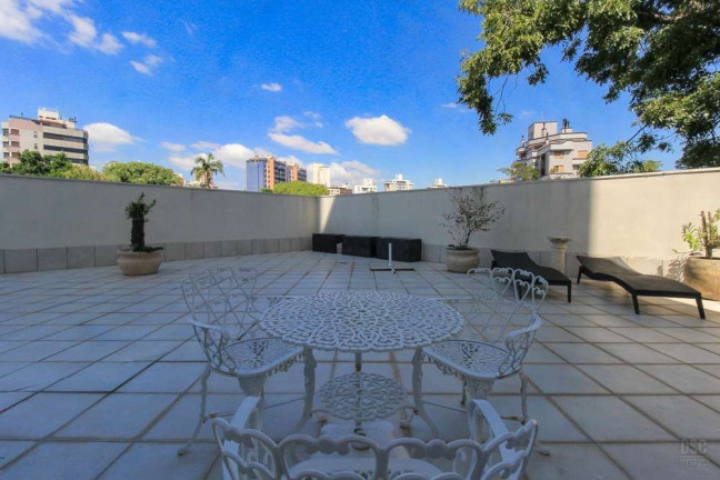 Imagem Apartamento com 2 Quartos à Venda, 247 m² em Higienópolis - Porto Alegre