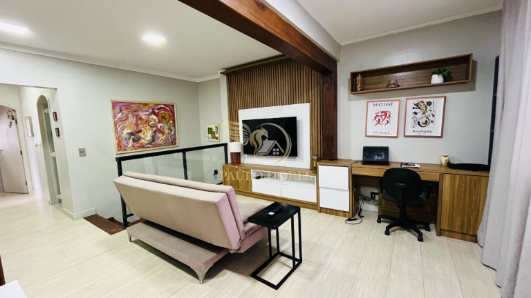 Imagem Casa com 4 Quartos à Venda, 202 m² em Centro - Ubatuba Imagem Casa com 4 Quartos à Venda, 202 m² em Centro - Ubatuba