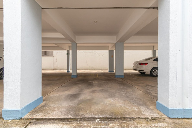 Imagem Imóvel com 2 Quartos à Venda, 85 m² em Menino Deus - Porto Alegre Imagem Imóvel com 2 Quartos à Venda, 85 m² em Menino Deus - Porto Alegre