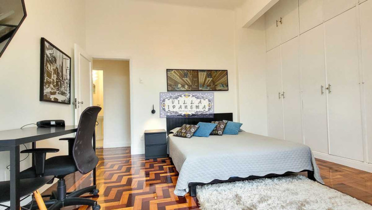 Imagem Apartamento com 3 Quartos à Venda, 130 m² em Copacabana - Rio De Janeiro