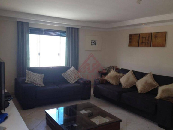 Imagem Casa com 4 Quartos à Venda, 400 m² em Santa Felicidade - Curitiba Imagem Casa com 4 Quartos à Venda, 400 m² em Santa Felicidade - Curitiba