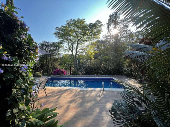 Imagem Casa à Venda, em Chácara Dos Lagos - Carapicuíba Imagem Casa à Venda, em Chácara Dos Lagos - Carapicuíba