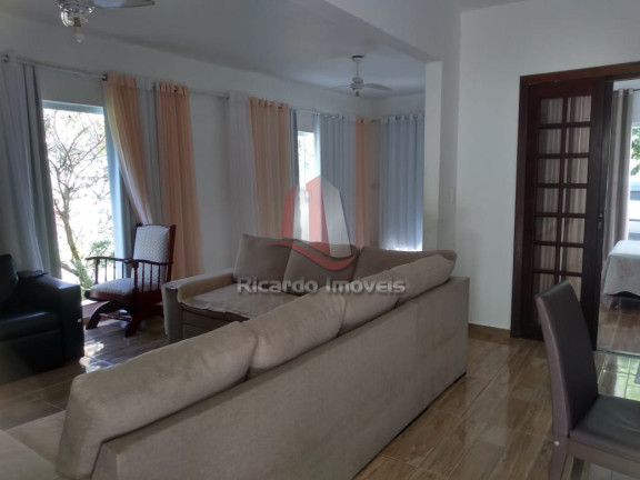 Imagem Imóvel com 3 Quartos à Venda, 400 m² em Peró - Cabo Frio Imagem Imóvel com 3 Quartos à Venda, 400 m² em Peró - Cabo Frio