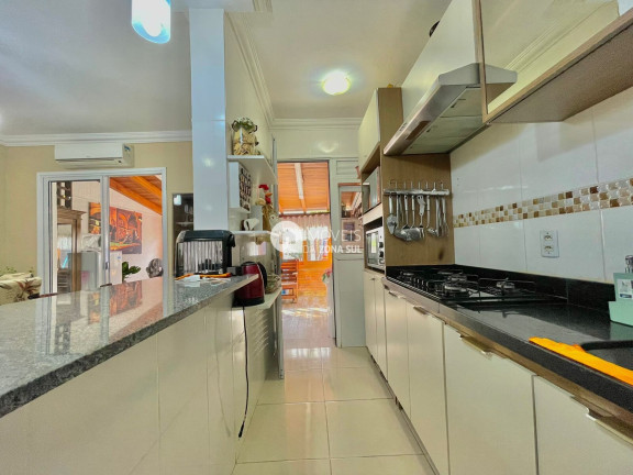 Imagem Casa com 3 Quartos à Venda, 144 m² Imagem Casa com 3 Quartos à Venda, 144 m²