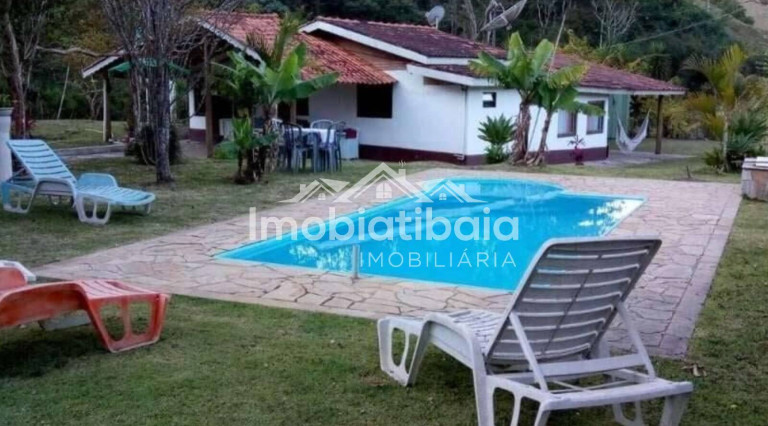 Imagem Chácara com 2 Quartos à Venda, 1.600 m² em Centro - Piracaia Imagem Chácara com 2 Quartos à Venda, 1.600 m² em Centro - Piracaia