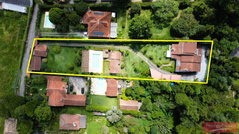 Imagem Casa com 3 Quartos à Venda, 254 m² em Samambaia - Petrópolis Imagem Casa com 3 Quartos à Venda, 254 m² em Samambaia - Petrópolis