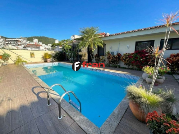 Casa com 4 Quartos à Venda, 306 m² em Córrego Grande - Florianópolis