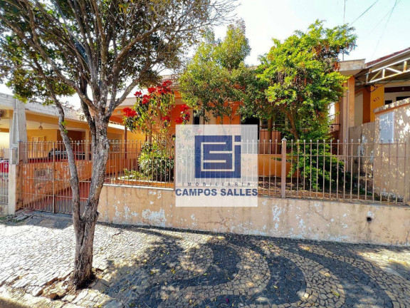 Imagem Casa com 2 Quartos à Venda, 145 m² em Centro - Socorro