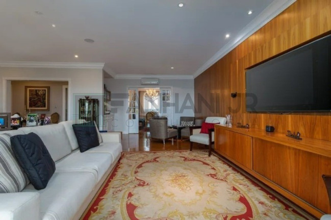 Imagem Imóvel com 4 Quartos à Venda, 315 m² em Jardim Europa - São Paulo Imagem Imóvel com 4 Quartos à Venda, 315 m² em Jardim Europa - São Paulo