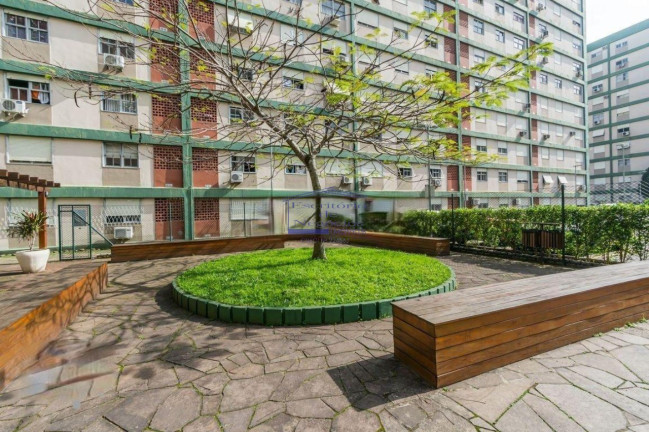 Imagem Imóvel com 3 Quartos à Venda, 67 m² em Petrópolis - Porto Alegre Imagem Imóvel com 3 Quartos à Venda, 67 m² em Petrópolis - Porto Alegre