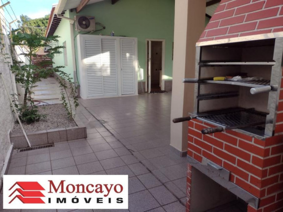 Imagem Casa com 2 Quartos à Venda, 448 m² em Centro - Caraguatatuba Imagem Casa com 2 Quartos à Venda, 448 m² em Centro - Caraguatatuba