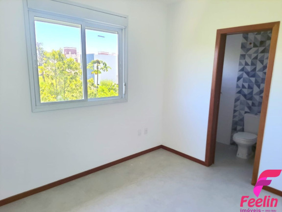 Imagem Casa com 3 Quartos à Venda, 168 m² em Campeche - Florianópolis Imagem Casa com 3 Quartos à Venda, 168 m² em Campeche - Florianópolis