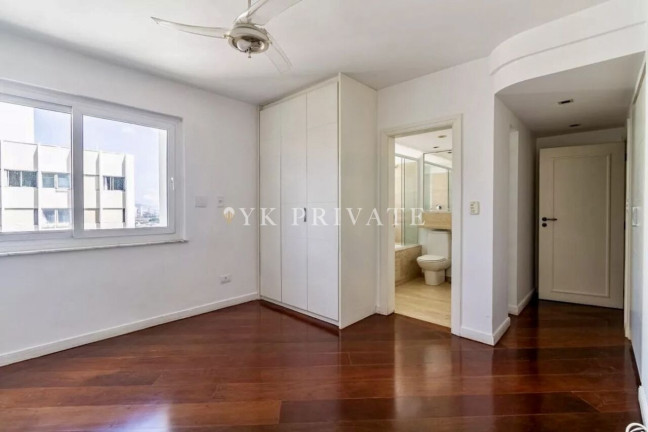 Imagem Apartamento com 2 Quartos à Venda, 165 m² em Alto De Pinheiros - São Paulo