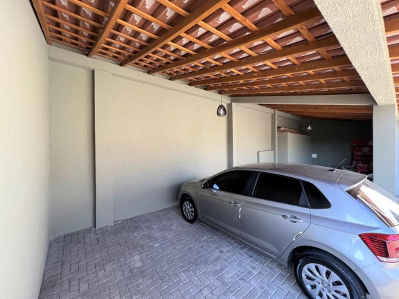 Imagem Casa com 3 Quartos à Venda, 250 m² em Uvaranas - Ponta Grossa Imagem Casa com 3 Quartos à Venda, 250 m² em Uvaranas - Ponta Grossa