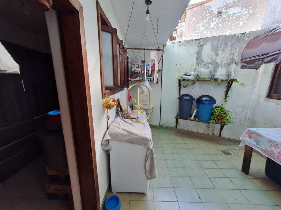 Imagem Casa com 4 Quartos à Venda, 250 m² em Pituaçu - Salvador Imagem Casa com 4 Quartos à Venda, 250 m² em Pituaçu - Salvador